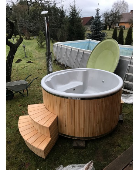 Badefass Royal Wellness mit integriertem Ofen Badefass Royal Wellness mit integriertem Ofen