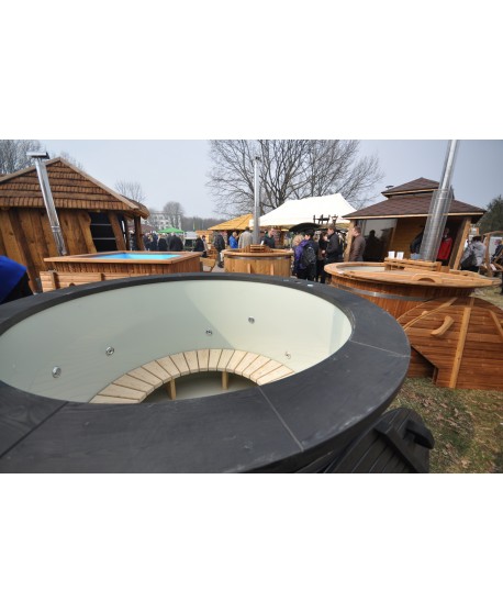 Badetonne mit Kunststoffeinsatz Badetonne mit Kunststoffeinsatz