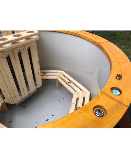 Badebottich mit integriertem Ofen Badebottich mit integriertem Ofen