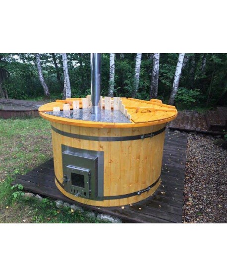 Badebottich mit integriertem Ofen Badebottich mit integriertem Ofen