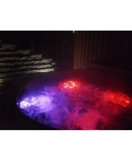 LED Beleuchtung im Badezuber LED Beleuchtung im Badezuber