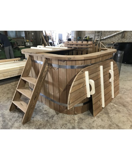 SPA Whirlpool Quadratische Form SPA Whirlpool Quadratische Form