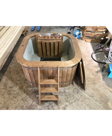 SPA Whirlpool Quadratische Form SPA Whirlpool Quadratische Form
