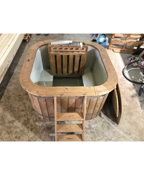 SPA Whirlpool Quadratische Form SPA Whirlpool Quadratische Form