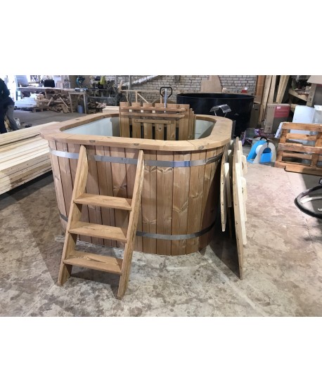SPA Whirlpool Quadratische Form SPA Whirlpool Quadratische Form