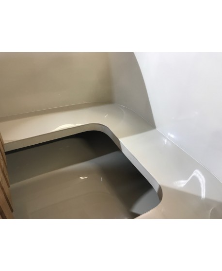 SPA Whirlpool Quadratische Form SPA Whirlpool Quadratische Form