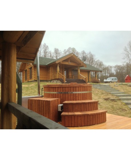 Badefass aus Thermoholz mit Kunststoffeinsatz Badefass aus Thermoholz mit Kunststoffeinsatz