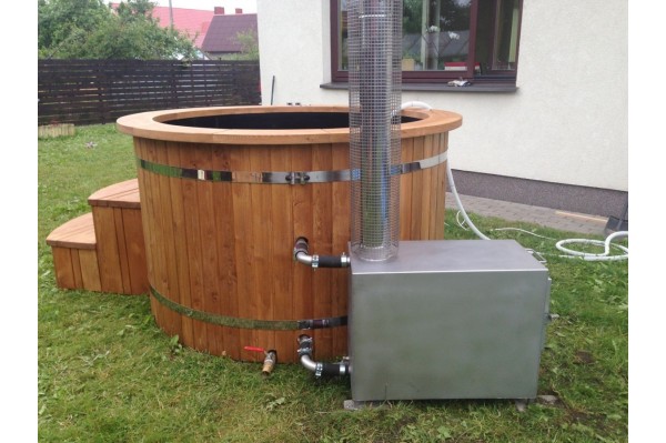Badefass aus Thermoholz mit Kunststoffeinsatz Badefass aus Thermoholz mit Kunststoffeinsatz